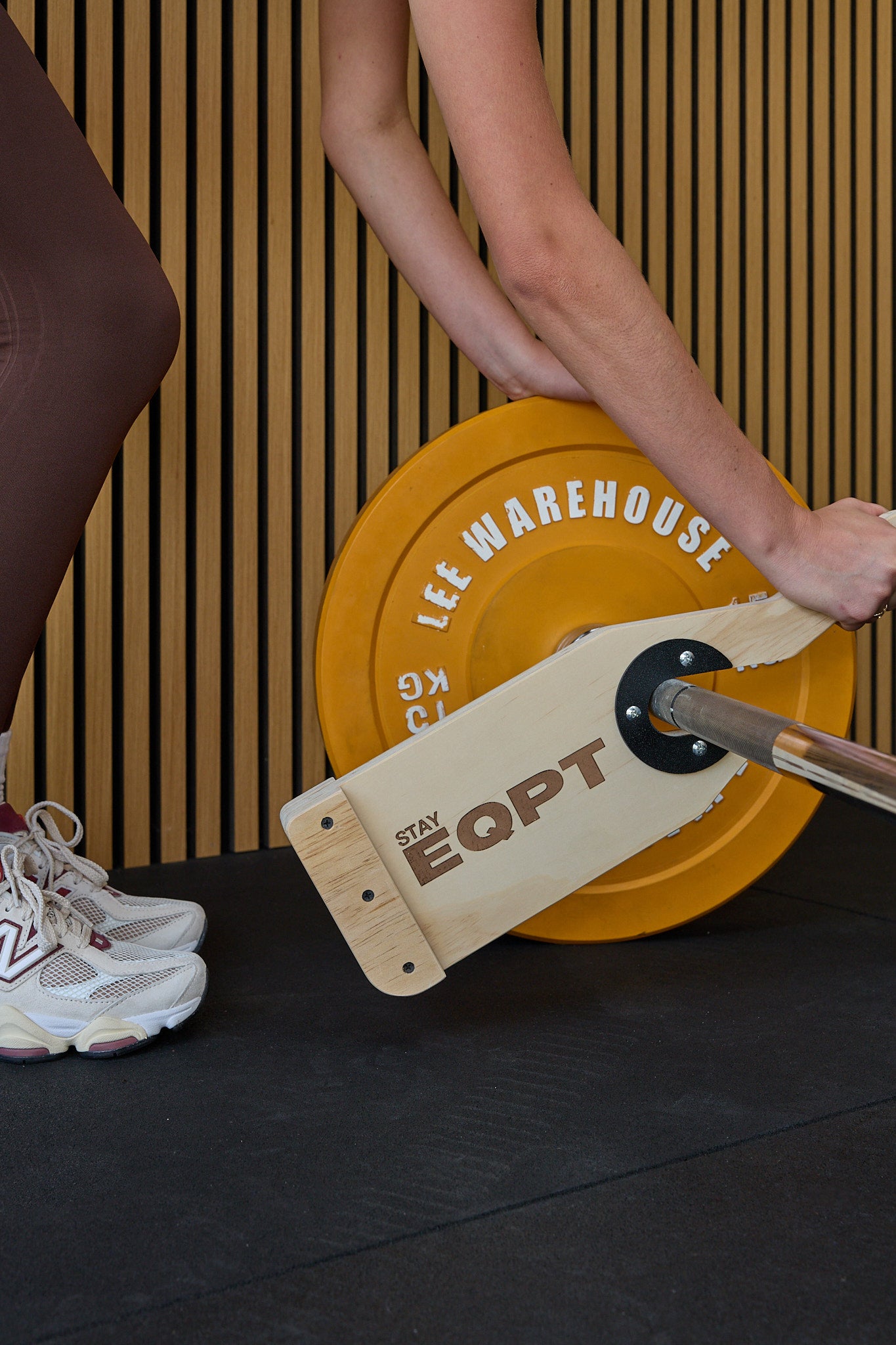 stayEQPT Wooden Barbell Jack